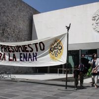 Estudiantes que protestaron y exigieron condiciones dignas en la ENAH logran diálogo con autoridades