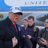 Trump amenaza con cortar fondos federales a ciudades santuario y sus estados