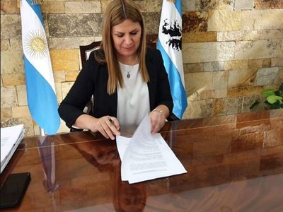 Gloria Ruiz apuntó contra Gaido y lo chicaneó por la calle Futaleufú