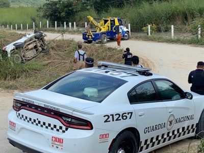Vuelca camioneta con migrantes en Chiapas; hay tres muertos y siete heridos