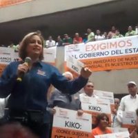 Maestros paran labores en BC por falta de pago a siete mil 500 jubilados