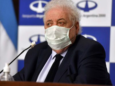 Ginés González García acusó a “alguna indisciplina social” por los brotes de coronavirus