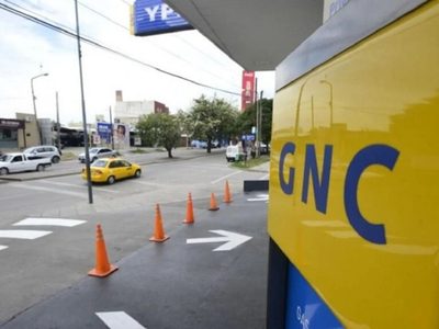 Por la ola de frío, se dispara el consumo de gas y ya aplican restricciones a industrias y GNC