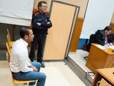 Juicio a Alves: Policías declaran que encontraron a la víctima “en shock” y sin querer denunciar