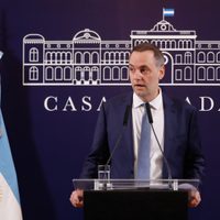Manuel Adorni confirmó que se envió combustible a Bahía Blanca tras el temporal