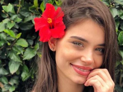Con vista al mar: así celebró Eva De Dominici el primer añito de Cairo y nos hechizó por completo