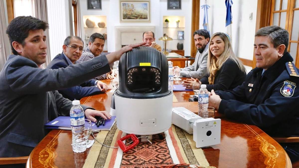 Presentación de las cámaras de seguridad. Fuente: (Twitter).