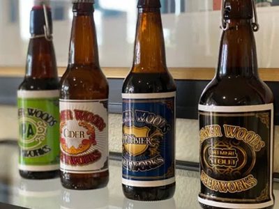 Ancianos de un asilo elaboran cerveza artesanal en Texas