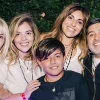 Tras el fallecimiento de Diego Maradona, empieza una disputa entre la familia y el “entorno” del 10