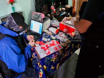 Golpe a la extorsión virtual en Neuquén: allanamientos, un detenido y secuestro de tecnología