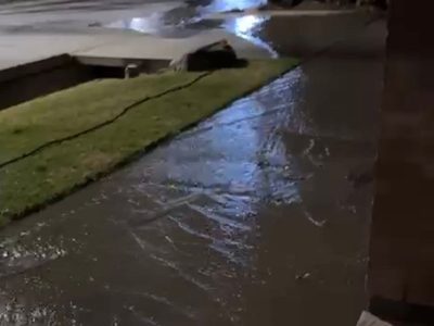 Vecinos del barrio Maristas denuncian un "río" en las calles