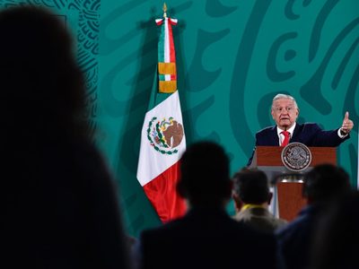 AMLO atiza a España e Iberdrola: gobiernos parecen empleados