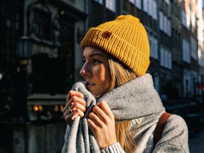 El accesorio que destronó al gorrito de lana y es la nueva obsesión fashionista