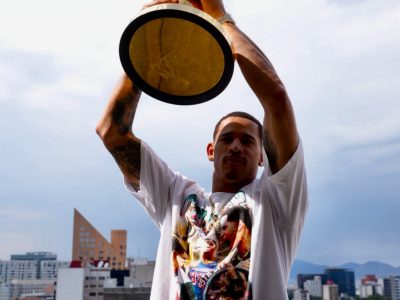 Juan Toscano jugará con los Lakers