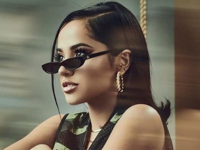 ¡Agotada! La postal de Becky G antes de dormir que nos quitó el sueño