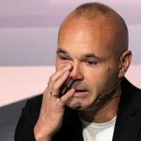 “Nunca lo imaginé”: Andrés Iniesta anunció su retiro del fútbol entre lágrimas