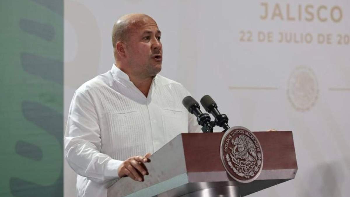 Enrique Alfaro en la conferencia del presidente López Obrador