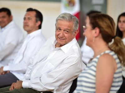 "Llueva, truene o relampaguee", se regresará a clases presenciales en agosto: AMLO