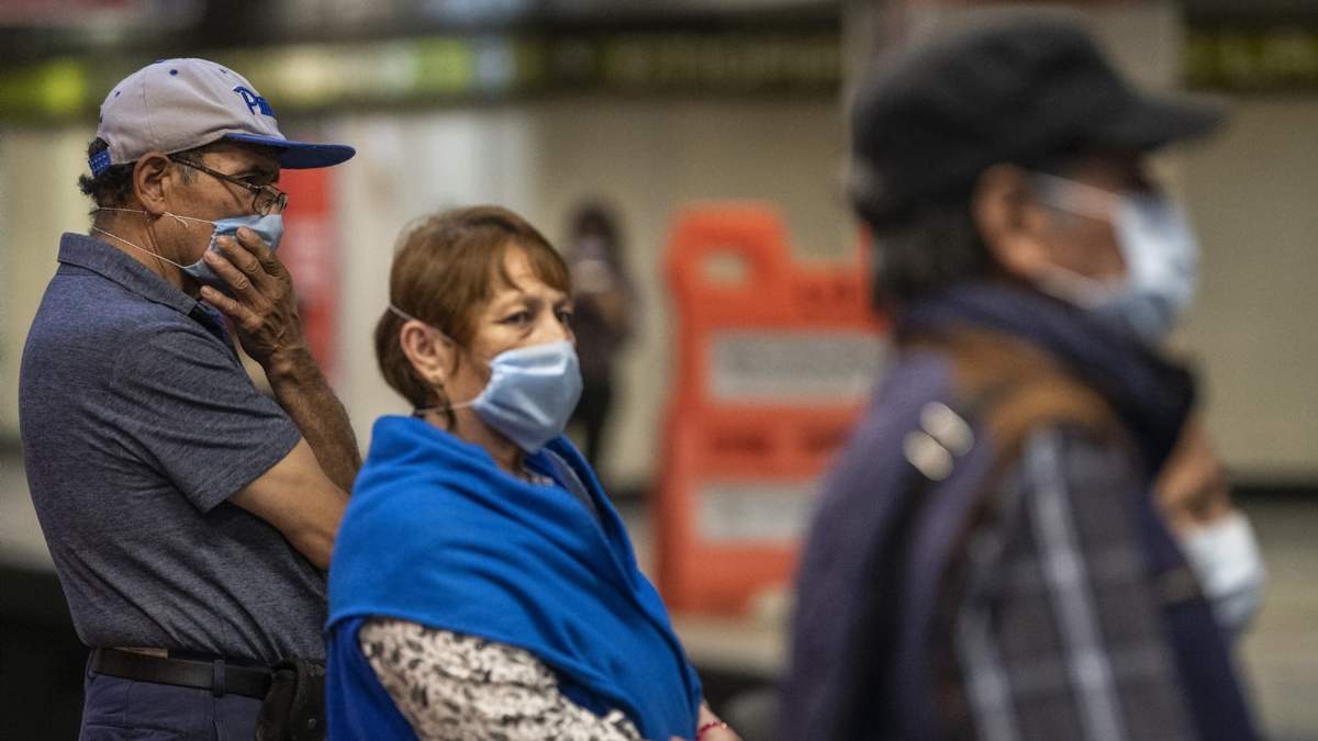 La OMS publicó una guía sobre el correcto uso de las mascarillas