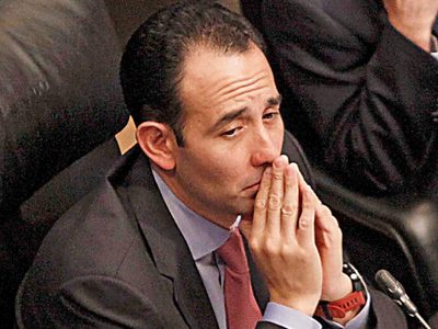 Con tufo a corrupción, la millonaria fortuna de Gil Zuarth