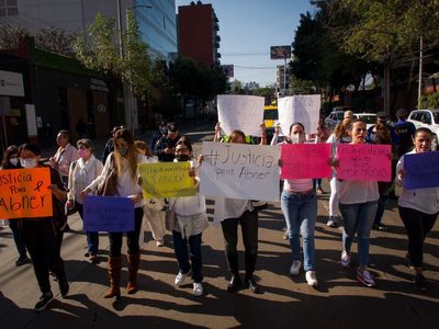 La CEAV ofrece apoyo a los padres de Abner, niño que murió en el Colegio Williams