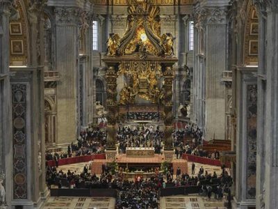 Cerca de 250 mil dolientes rinden homenaje al papa Francisco durante tres días