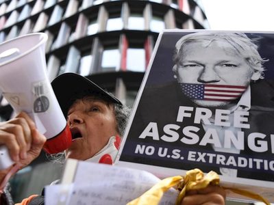 Un tribunal del Reino Unido permitió que Julian Assange pueda apelar su extradición a Estados Unidos