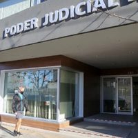 Suman otra prohibición a un padre que nunca pagó la cuota alimentaria