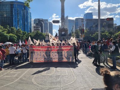 "¡Ayotzinapa vive, la lucha sigue y sigue!": Inicia marcha a nueve años de la desaparición de los 43
