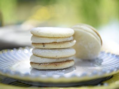 Alfajores de limón bañados de chocolate blanco: con un sabor inigualable y muy fáciles de hacer