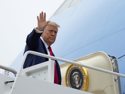Trump compara los ataques a Irán con Hiroshima y Nagasaki y llama "escoria" a la prensa