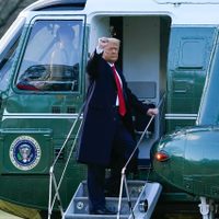 Primeras palabras de Trump tras dejar la Casa Blanca: "Haremos algo, pero todavía no"