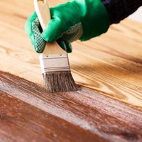 El barniz para madera está re caro: mirá cómo preparar uno con esto que tenés en casa