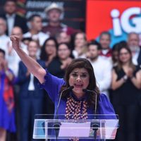 Clara Brugada promete a AMLO continuar su legado en la CDMX (Videos)