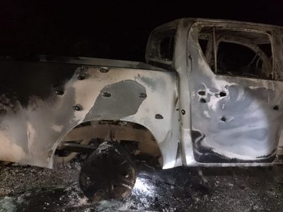 Balean e incendian camioneta de candidato del PT a alcaldía de Mixtla de Altamirano