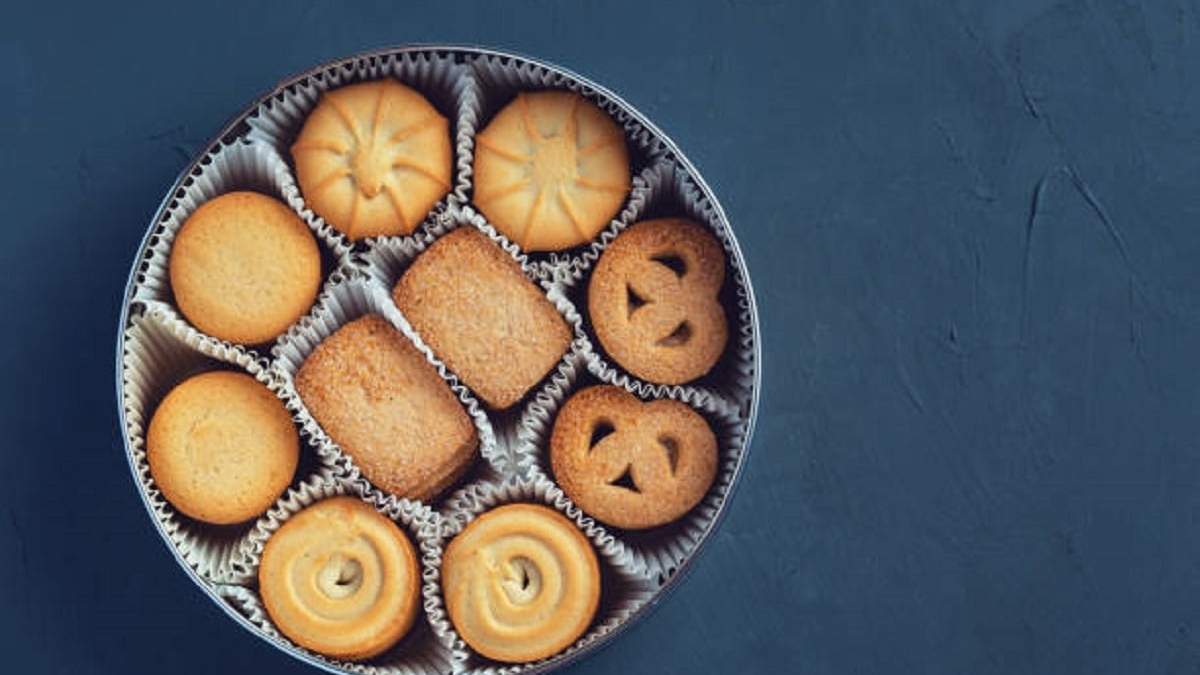 Cómo reciclar con latas de galletas vacías. Fuente: (X)