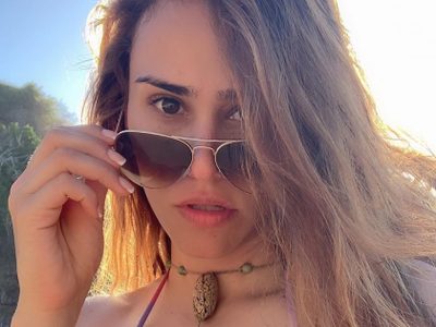 ¡Oiga señora! Yanet García los mostró en primer plano y... ¿era necesario?
