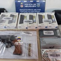 Detuvieron a un empleado de un correo privado que robaba y vendía celulares