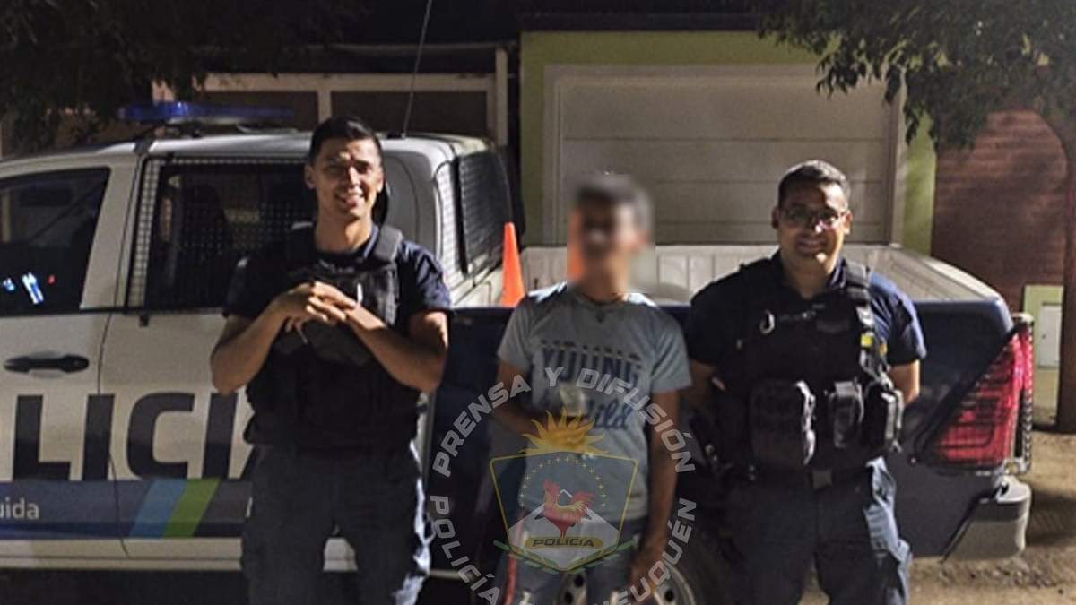 Policías le salvaron la vida al hombre con quien se fotografiaron. Fuente: (Policía de Neuquén)