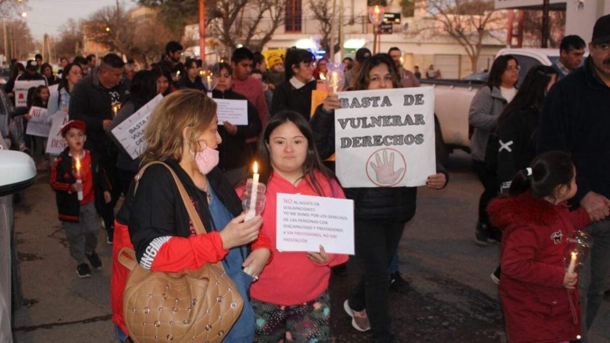 Marcha en contra del ajuste en Discapacidad. Fuente: (Facebook)