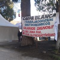 Gastronómicos de San Martín de los Andes continúan el reclamo por salarios dignos