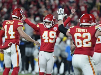 Los Chiefs ganan su noveno título consecutivo del Oeste de la Conferencia Americana