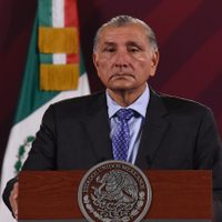 AMLO está en aislamiento y bajo tratamiento médico: Adán Augusto López