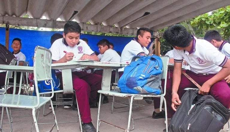 ¿Habrá megapuente de seis días en mayo?: Esto dice el calendario de la SEP