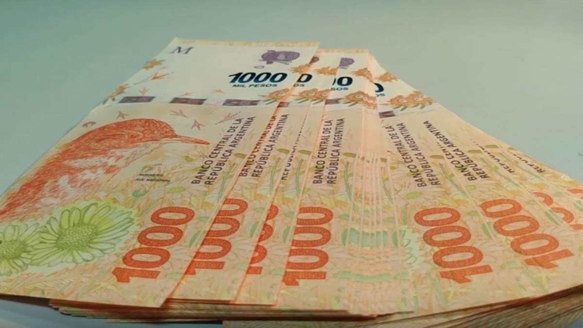 Los salarios recibirán un aumento del mismo monto que la vez anterior. Fuente: (Twitter)