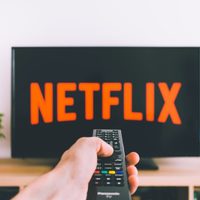 Una noticia para celebrar: Netflix anuncia la cuarta temporada de una exitosa serie española