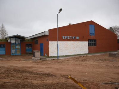 Retiraron el medidor de gas de la EPET 10 y trasladaron la votación a otro establecimiento