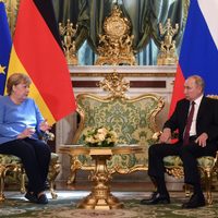 Merkel y Putin se ven las caras en el primer aniversario del ataque contra el opositor ruso Navalni