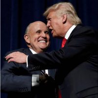 Investigadores allanan departamento de Rudolph Giuliani, exalcalde de NY