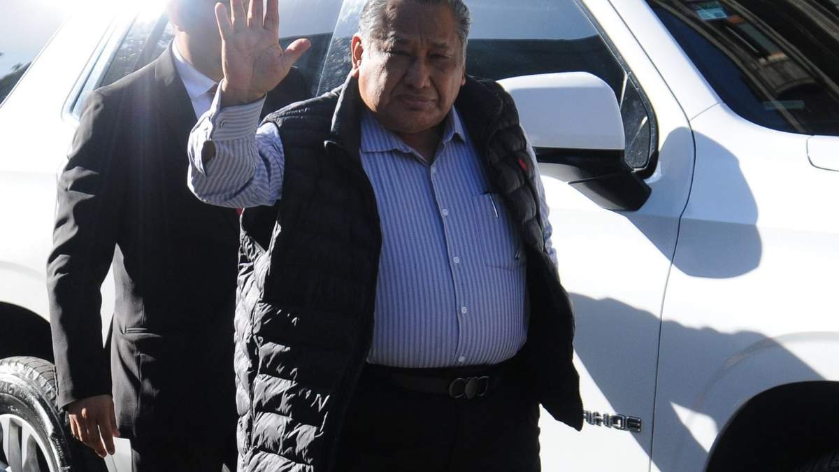 Rosendo Gómez Piedra, fiscal del Caso Ayotzinapa, llega a Palacio Nacional para la reunión de los padres de los 43 normalistas desaparecidos en 2023